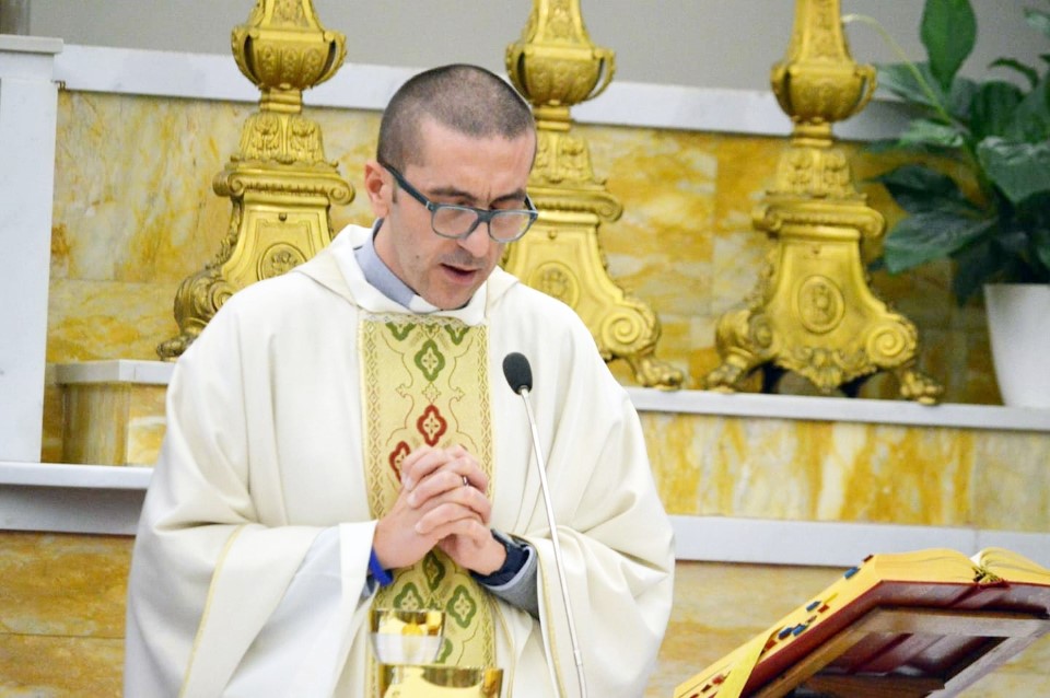Don fabio salerno papa franccesco