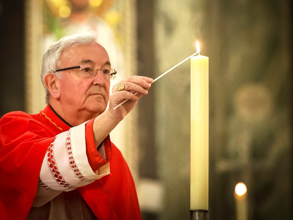 Cardinal Nichols Lights A Candle When Praying For Victims Of A Terrorist Attack