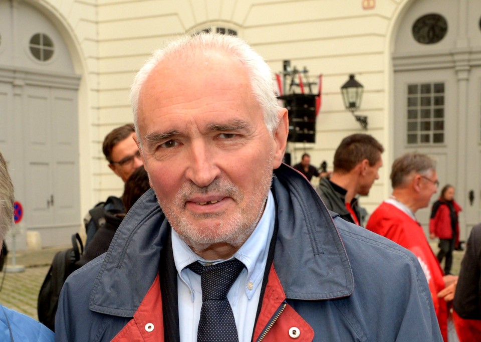 Leitenberger, Wychodil