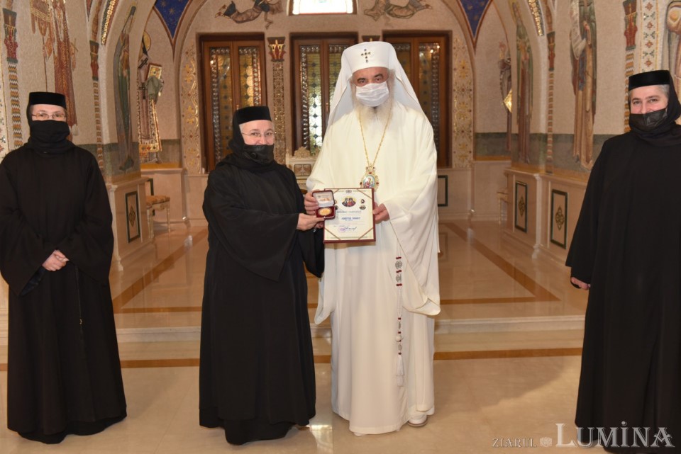 Stareta manastirii voronet in vizita la resedinta patriarhala