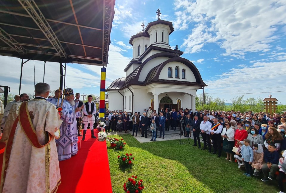 Biserica din zorenii de vale a fost tarnosita