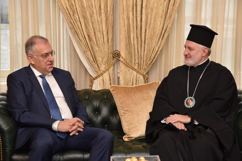 Minister Theodorikakos Meets Archbishop Img 7375