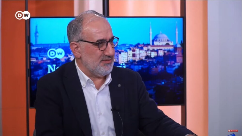 Mustafa İslamoğlu Ayasofya'nın Camiye çevrilmesi, Kuran'a Aykırıdır Nevşin Mengü Soruyor