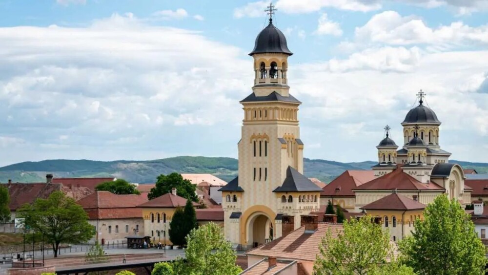 Arhiepiscopia alba iuliei a cheltuit 6 6 milioane euro in 2021 pentru persoane vulnerabile social.jpg
