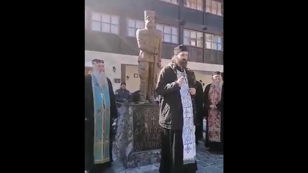 Κληρικός της Σερβικής Εκκλησίας Ζήτω ο Καντίρωφ που σφαγιάζει τους Ουκρανούς!