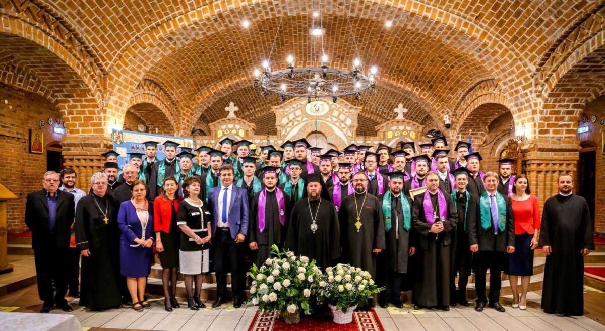 Festivitatea de absolvire a teologilor in baia mare