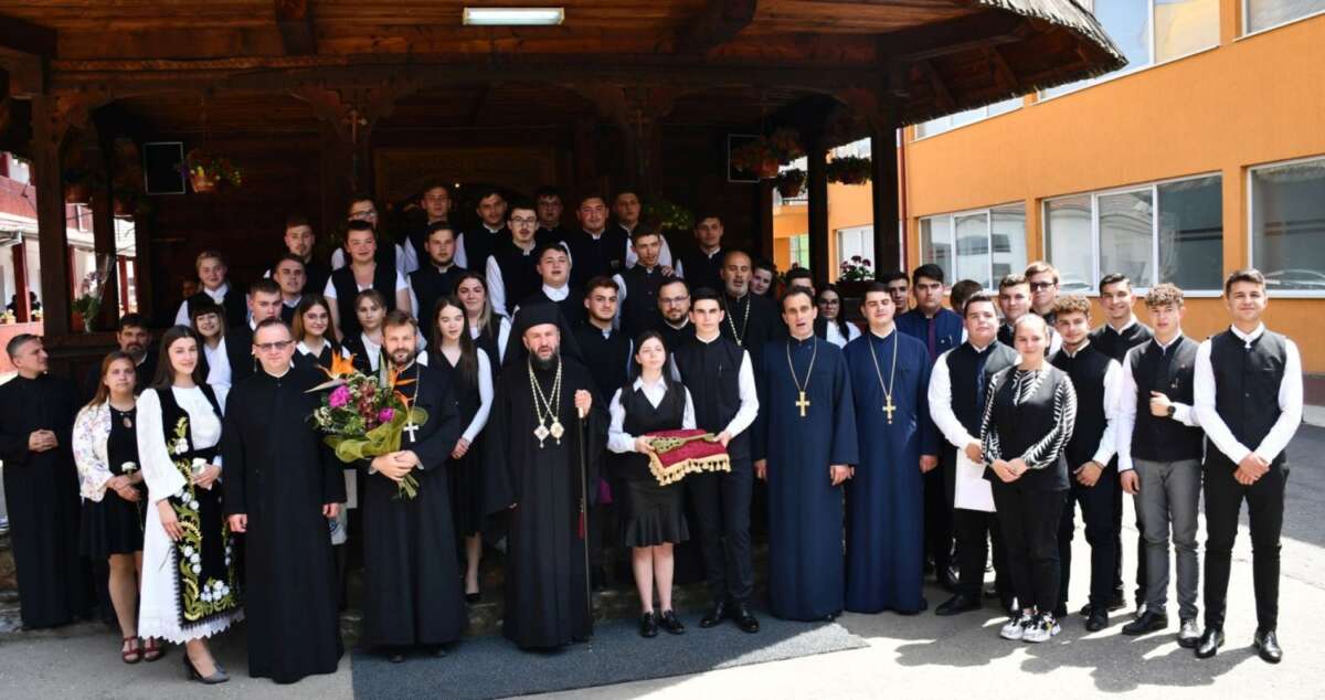 Hramul bisericii din incinta seminarului teologic din caransebes