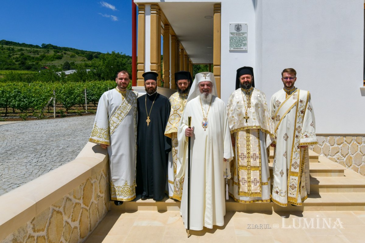 Comuniunea sfintilor taina frumusetii bisericii