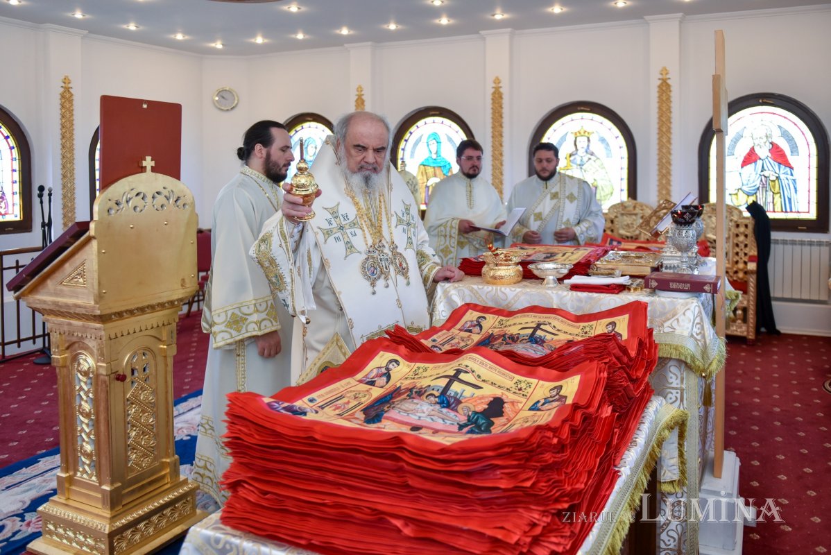 Noi antimise sfintite de patriarhul romaniei