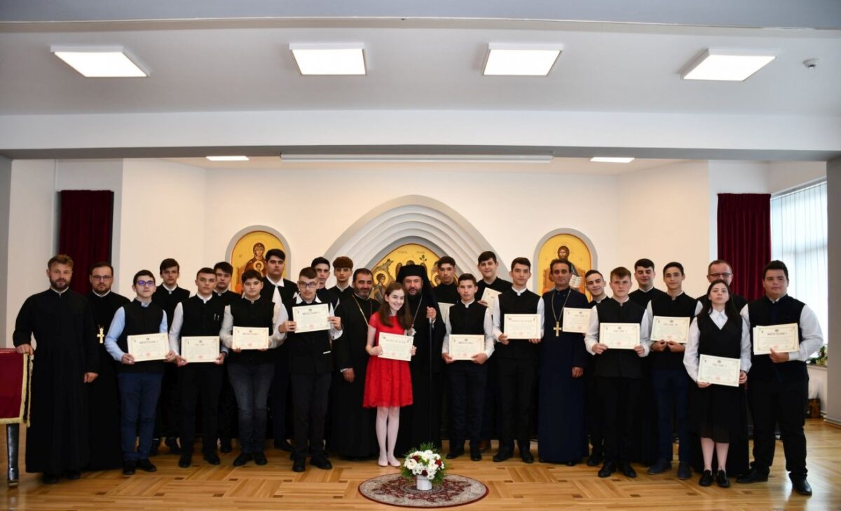 Premierea elevilor merituosi ai seminarului teologic ortodox din caransebes