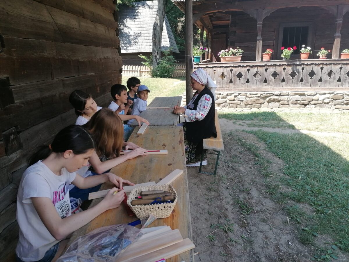 Tabara de creatie vara pe ulita muzeul satului
