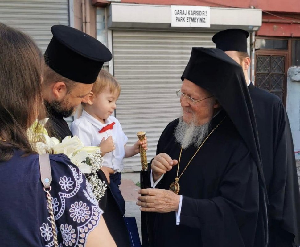 Vizita patriarhala la romanii ortodocsi din constantinopol