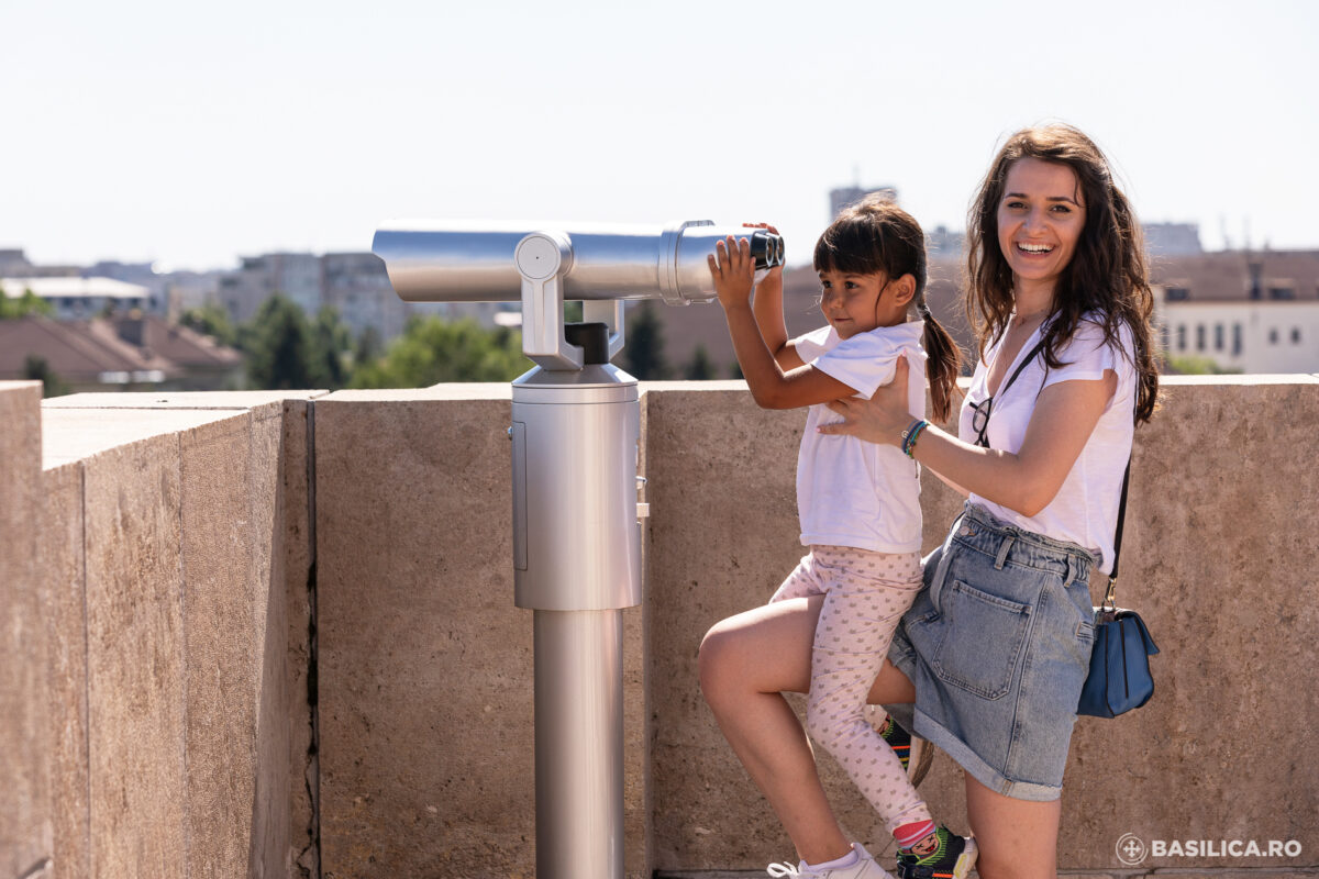 Voluntari cmn arcul de triumf