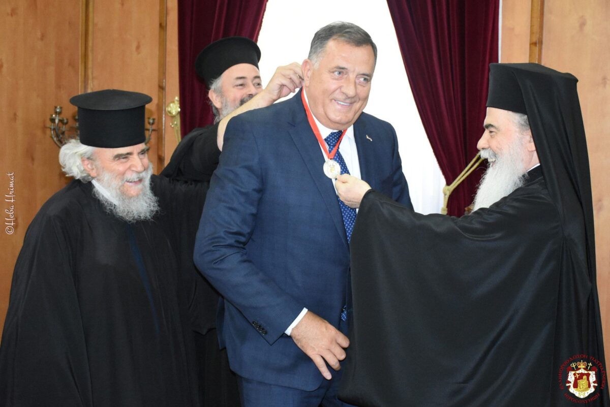 ντ