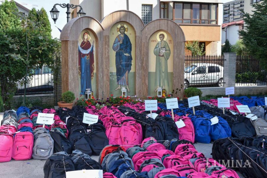 4 000 de ghiozdane oferite de protoieria sector 6 capitala