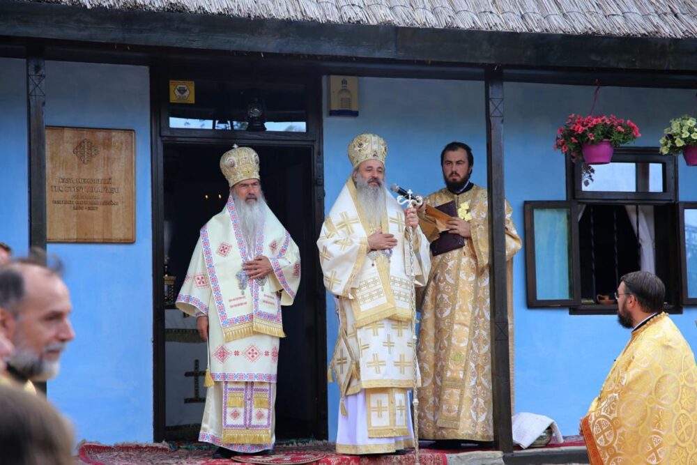 Sfanta Liturghie oficiata in casa memoriala a Patriarhului Teoctist