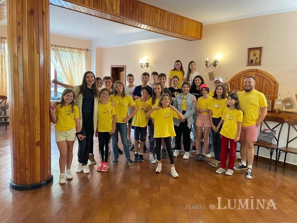 Ateliere de teatru si activitati cu tinerii la moieciu de sus judetul brasov