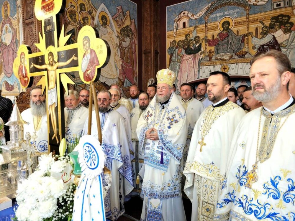 Maica domnului ne a fost mereu ocrotitoare