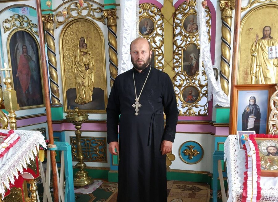 Svyashhennyk kushniruk e1644497461190