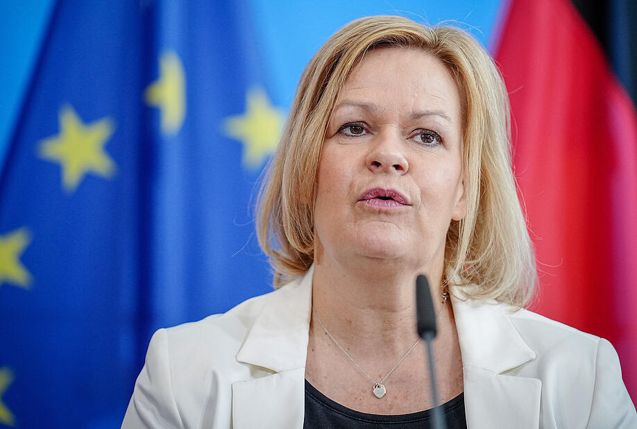 Faeser unterstützt EU Vorstoß im Kampf gegen Kindesmissbrauch