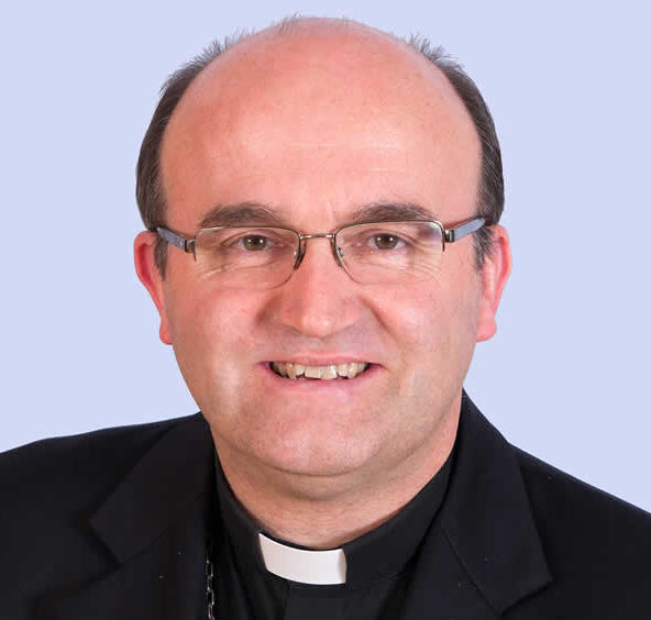 Mons.Munilla 30612833130 e1664006289694