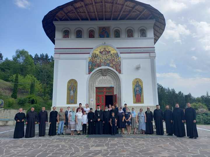 PS Antonie in Pelerinaj cu preotii la Iasi