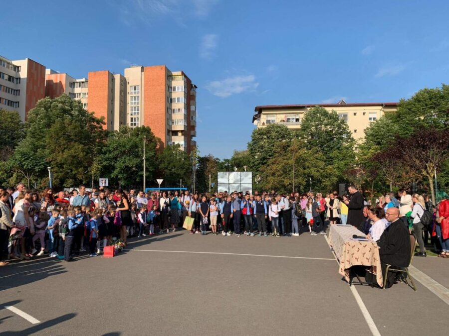 Festivitate la liceul ortodox din oradea