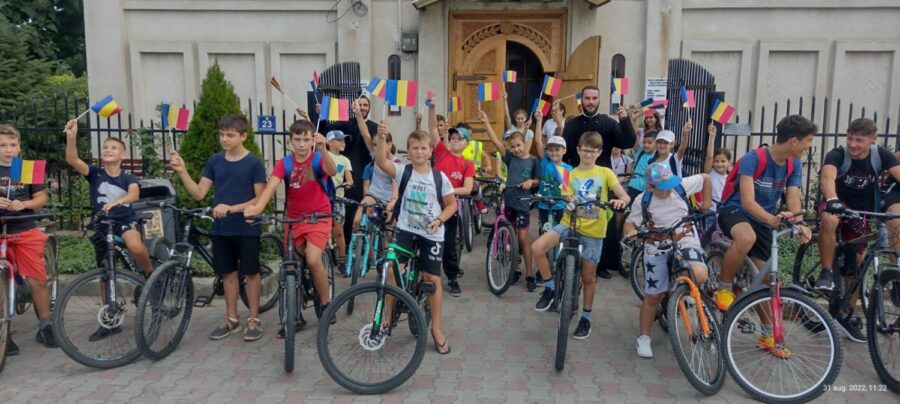 Pelerini pe bicicleta in vacanta de vara
