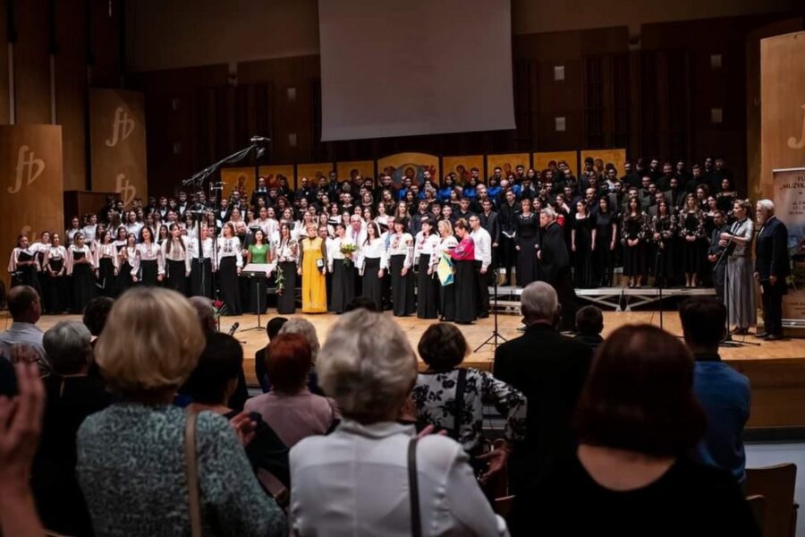 Premiu pentru grupul psaltic al catedralei episcopale din husi