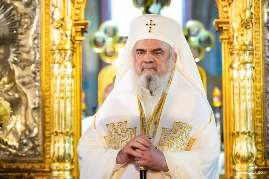 Schimbarea la fata manastirea cernica patriarhul daniel 172.jpg
