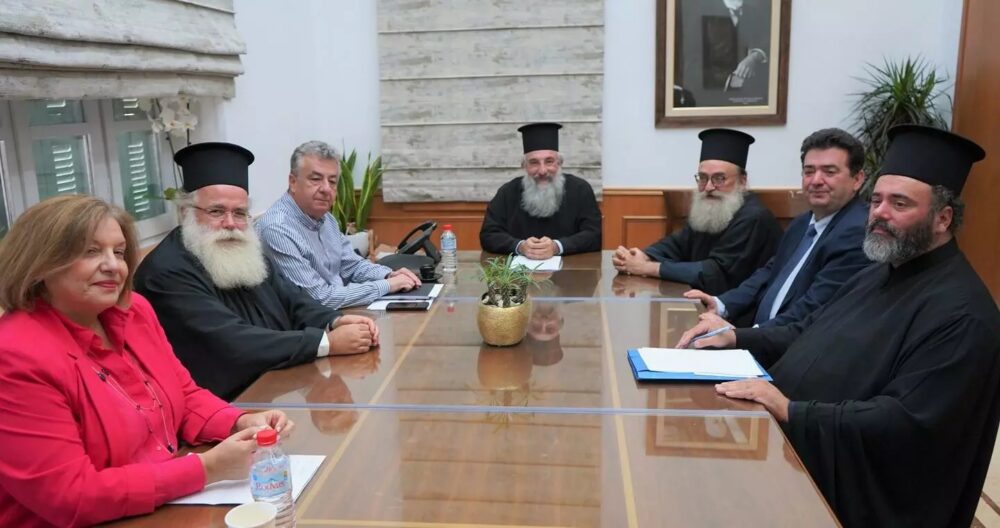 2022 10 25 ekklisia krhths periferiarxh