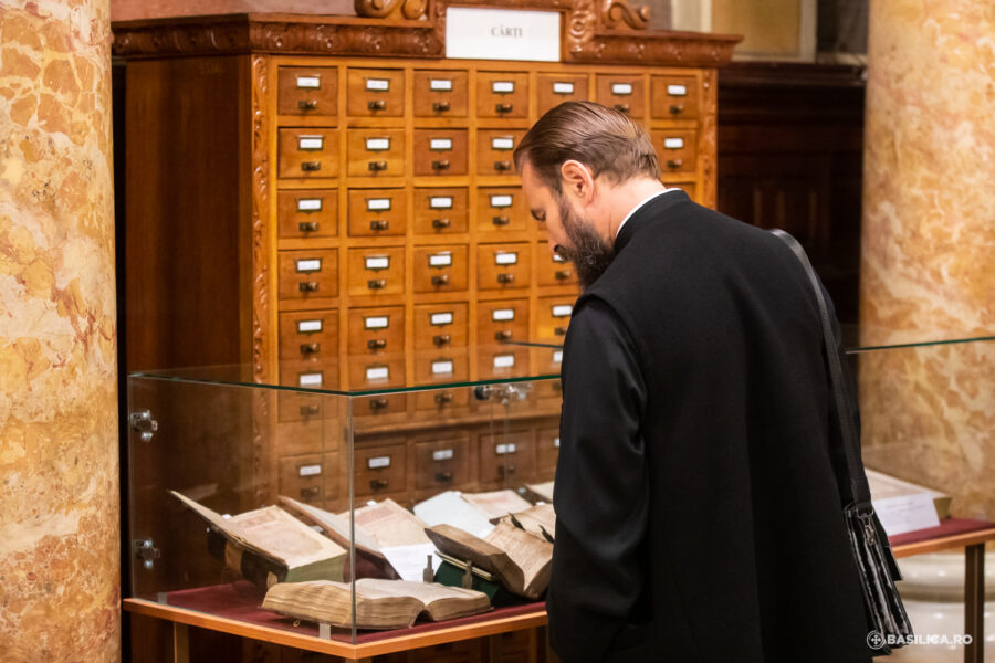 Expozitie filocalica la Biblioteca Sfantului Sinod