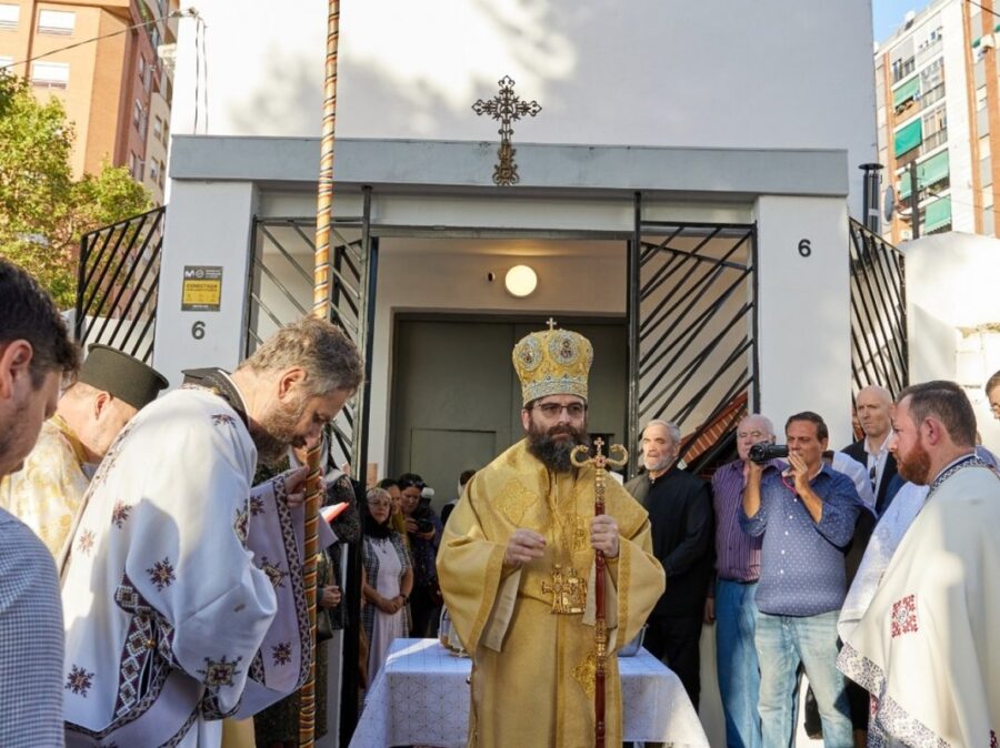 Sfintirea unei biserici romanesti din valencia
