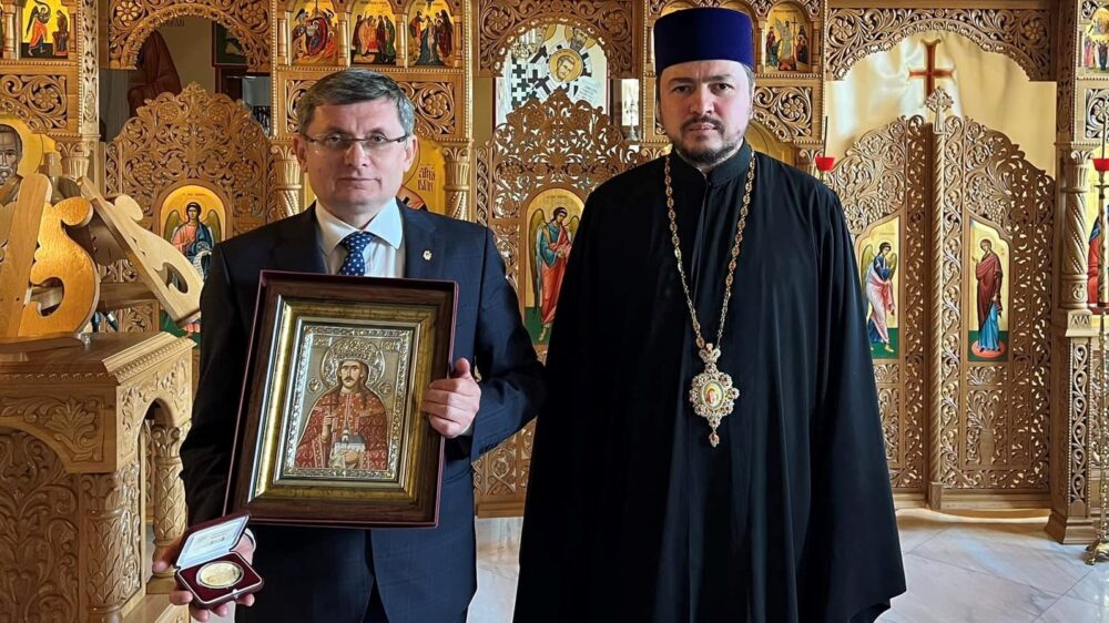 PResedintele pralamanetulrep moldova la PS Veniamin