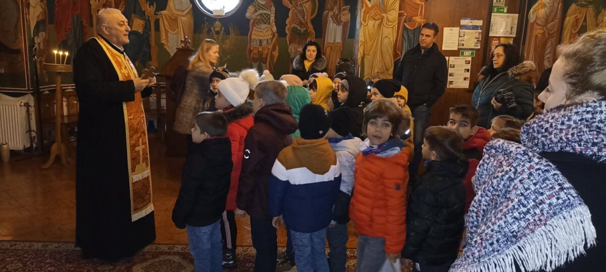 Activitati cu tinerii in biserica sfanta fecioara maria dristor