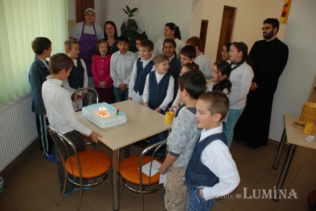 Ocrotire Pentru Copii La Centrul Educational Sfantul Nicolae Din Alba Iulia 237578