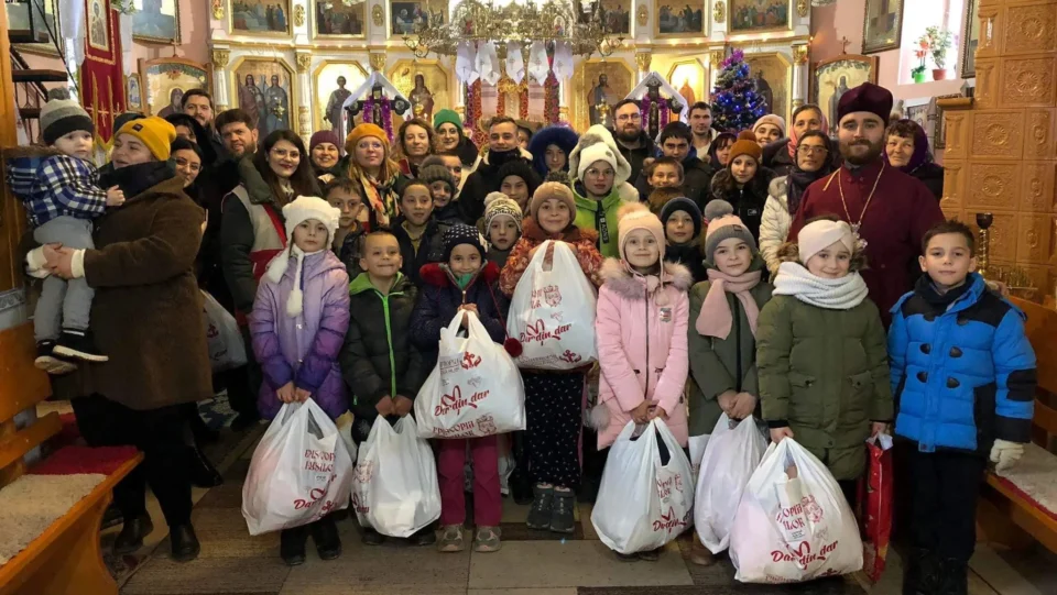 Daruri pentru 220 de copii4.jpg