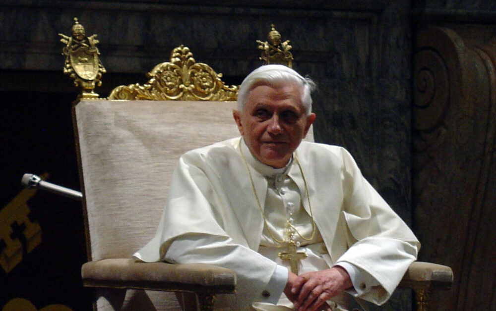 Pope Benedict XVI 2006 01 20 e1672501066179