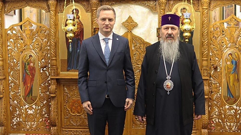 Adrian dupu s a intalnit cu ips petru