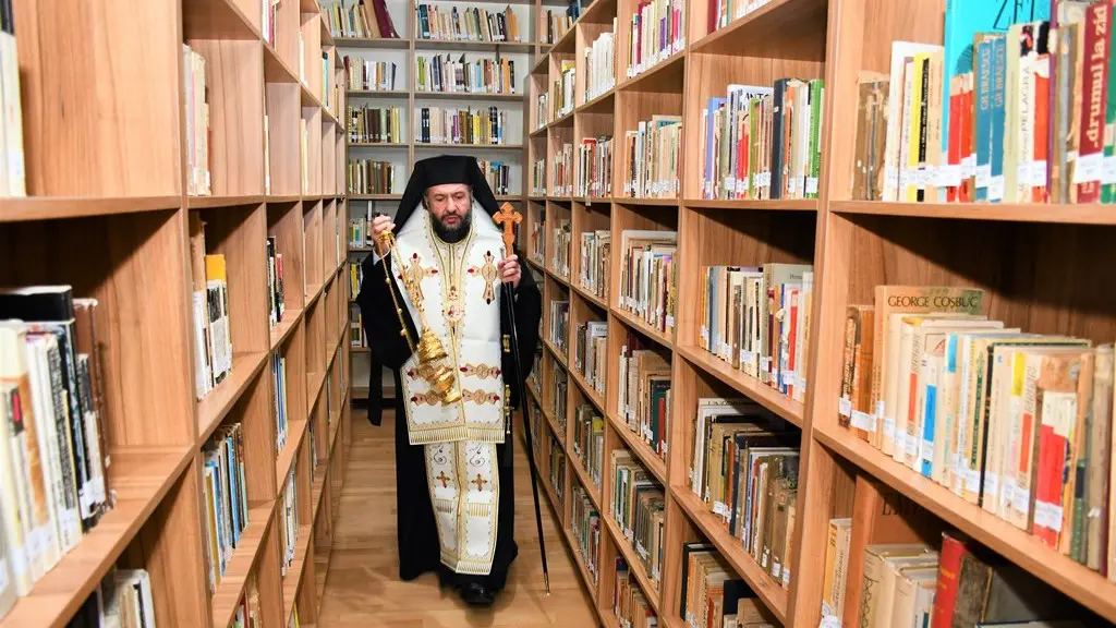 Inaugurare biblioteca episcopia caransebesului 4.jpg