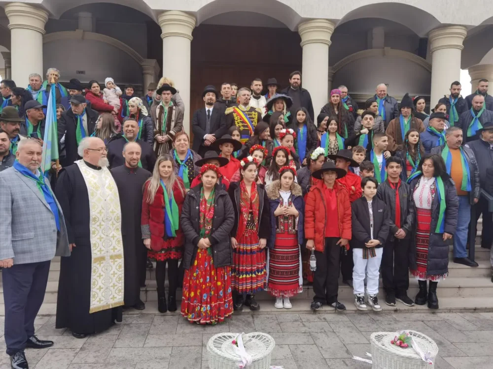 Pomenirea romilor la Ramnicu Valcea 3.jpeg
