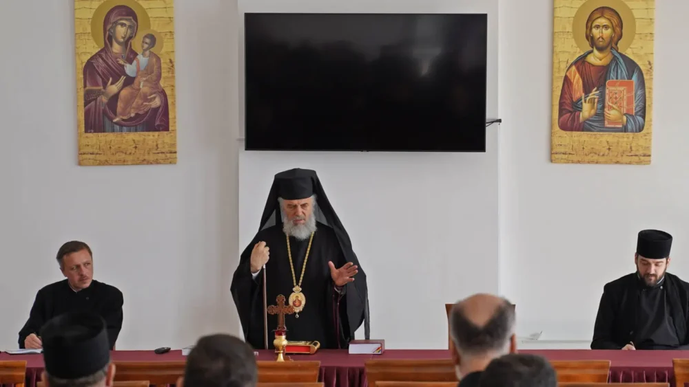 Centrul de studii dunarene al academiei romane a primit numele primului ierarh al dunarii de jos 1.jpg