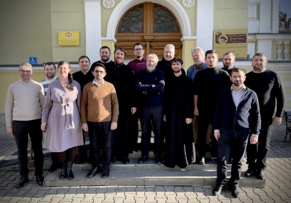 Intalnire de formare a clericilor implicati in activitatile cu tinerii