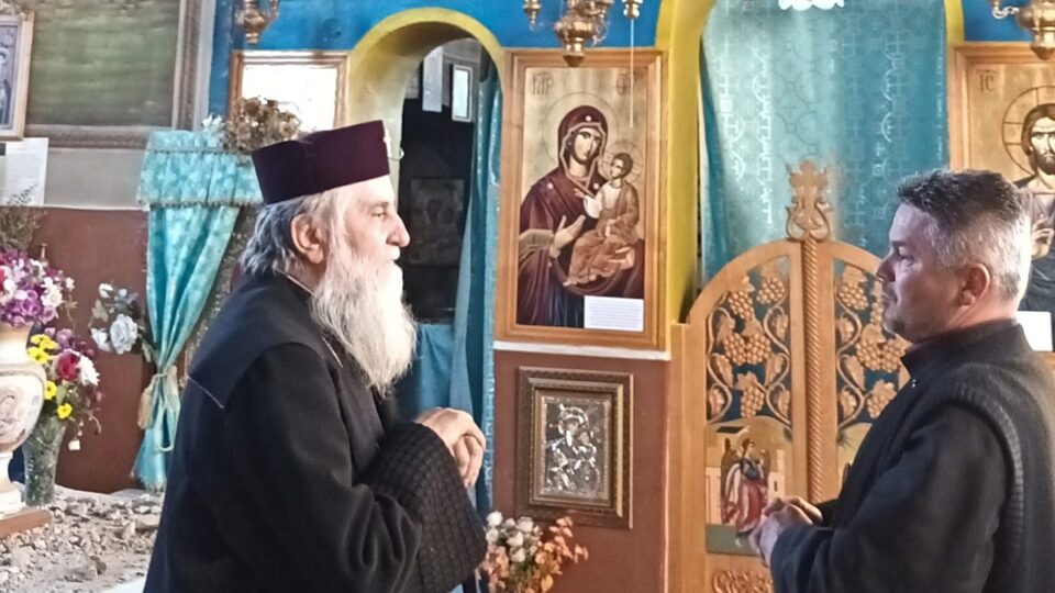 Mitropolitul olteniei a vizitat bisericile din gorj afectate de cutremur