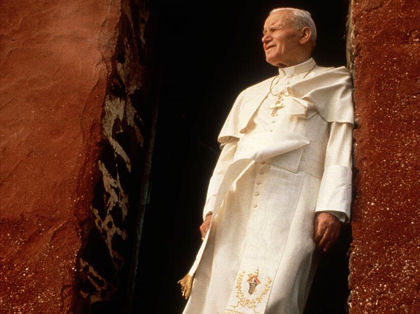 1992 photo of Blessed John Paul II on the threshold of former slave trade depot in Senegal