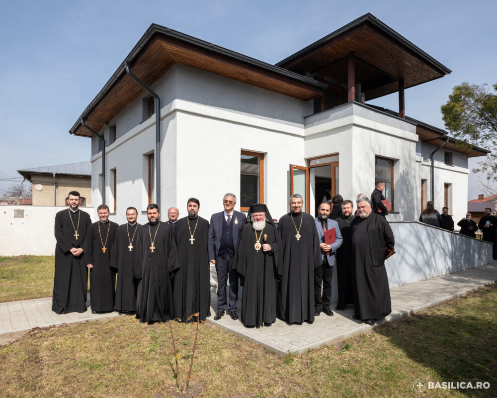 Preasfintitul varlaam sfintire cantina sociala ploiesti