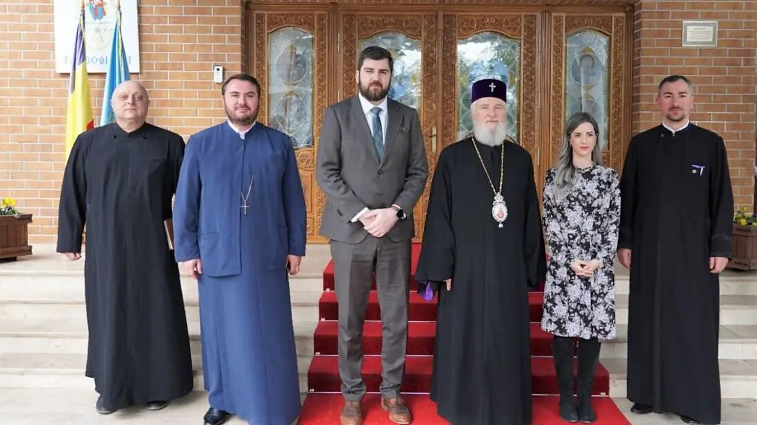 Mitropolitul targovistei a primit vizita ambasadorului serbiei.jpg