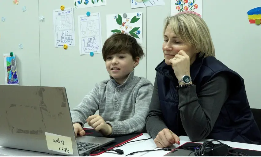 Refugiata angajata la centrul educational anastasis.jpg