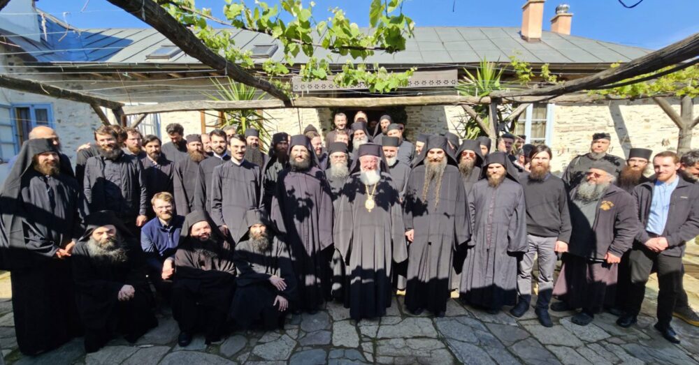 Un ierarh roman la chilia sfantul ipatie din muntele athos