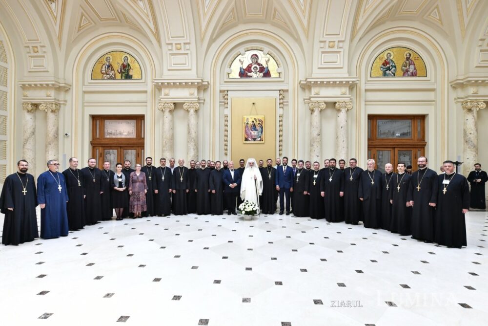 Intalnire a directorilor de seminarii si licee teologice cu patriarhul romaniei